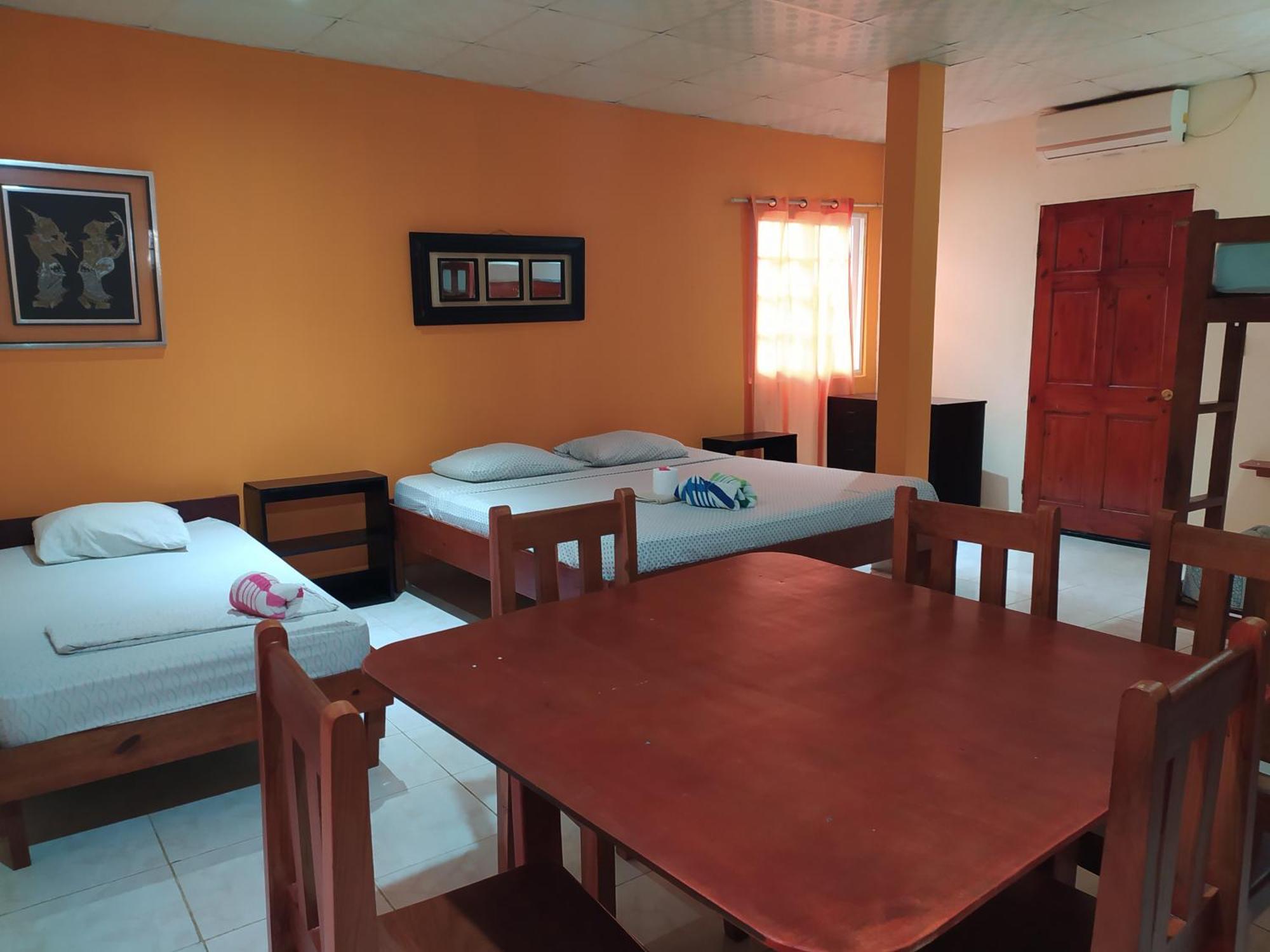 Sun Havens Apartments&Suites Bocas del Toro Buitenkant foto